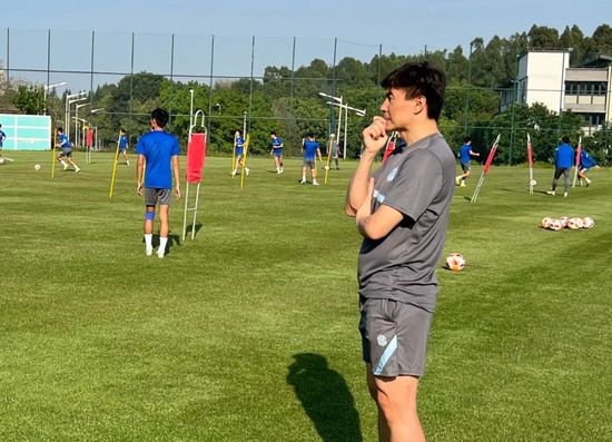 免费观看拍拍1000线观看